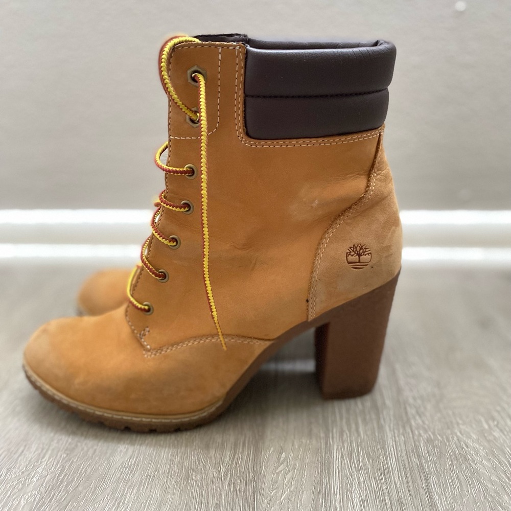 Timberland Women classic wheat boots